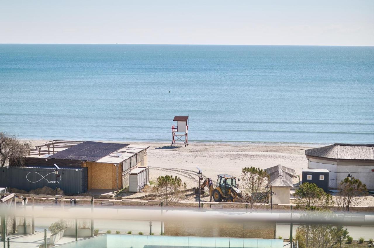 Studio Cornelia Seaview Spa&Pool In Infinity Beach Resort Mamaia Bagian luar foto