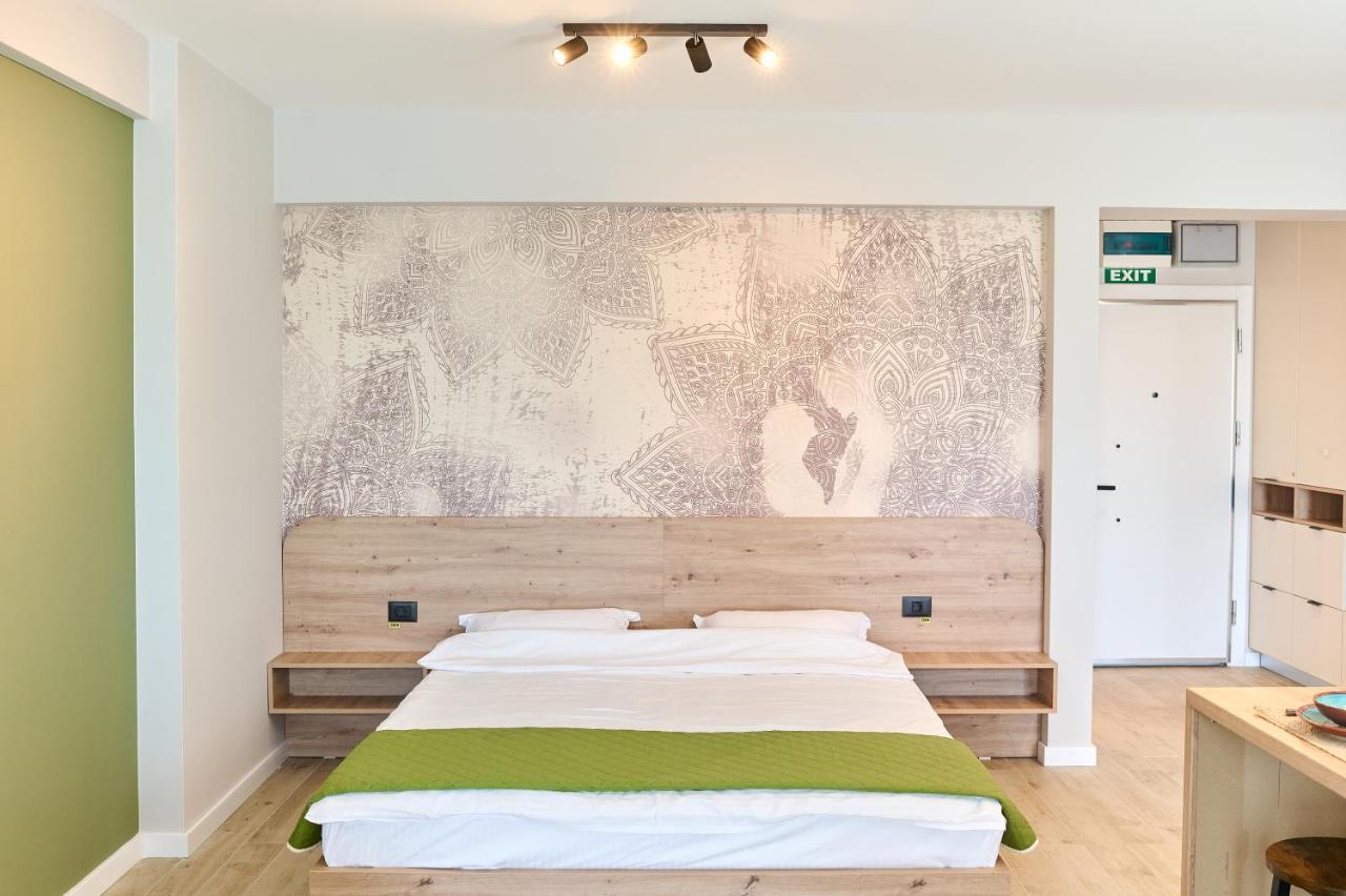 Studio Cornelia Seaview Spa&Pool In Infinity Beach Resort Mamaia Bagian luar foto