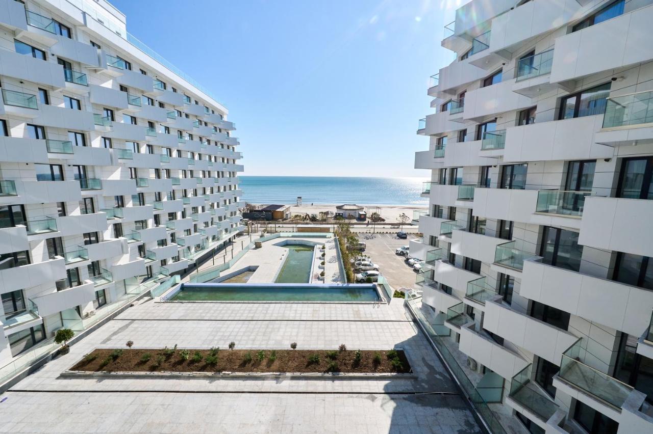 Studio Cornelia Seaview Spa&Pool In Infinity Beach Resort Mamaia Bagian luar foto