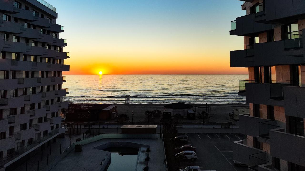 Studio Cornelia Seaview Spa&Pool In Infinity Beach Resort Mamaia Bagian luar foto