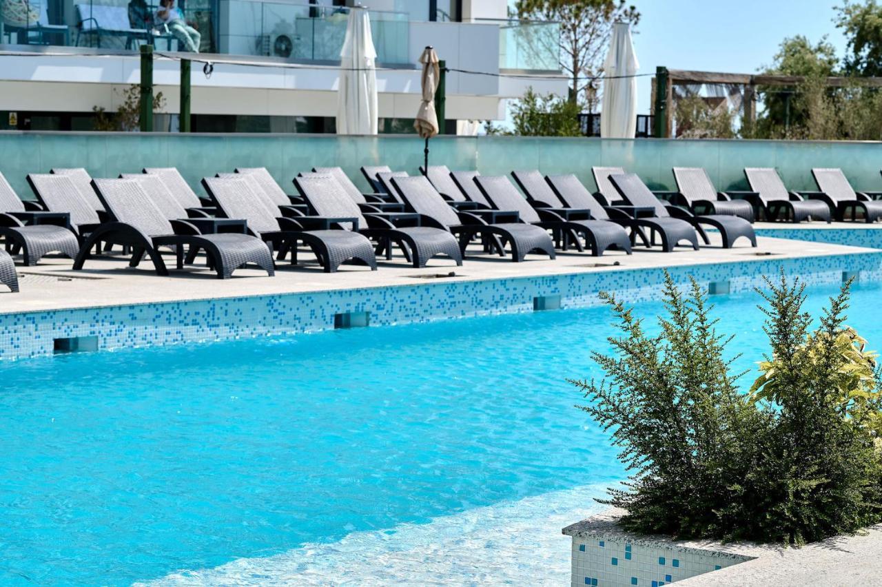 Studio Cornelia Seaview Spa&Pool In Infinity Beach Resort Mamaia Bagian luar foto