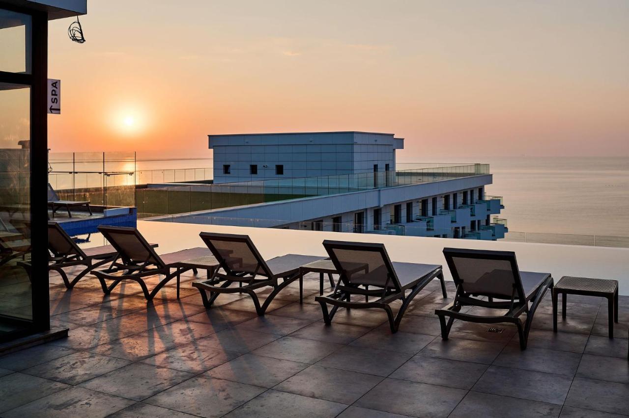 Studio Cornelia Seaview Spa&Pool In Infinity Beach Resort Mamaia Bagian luar foto