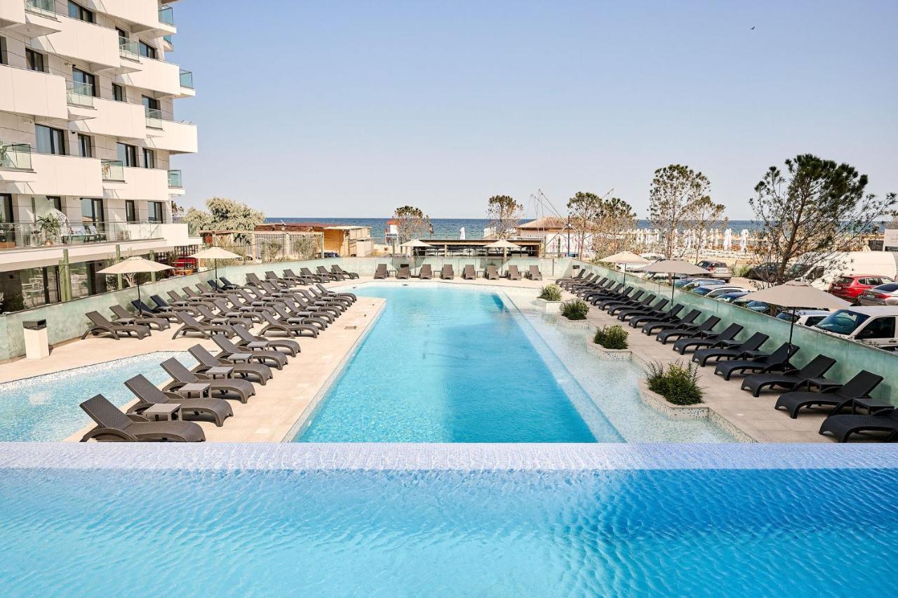 Studio Cornelia Seaview Spa&Pool In Infinity Beach Resort Mamaia Bagian luar foto