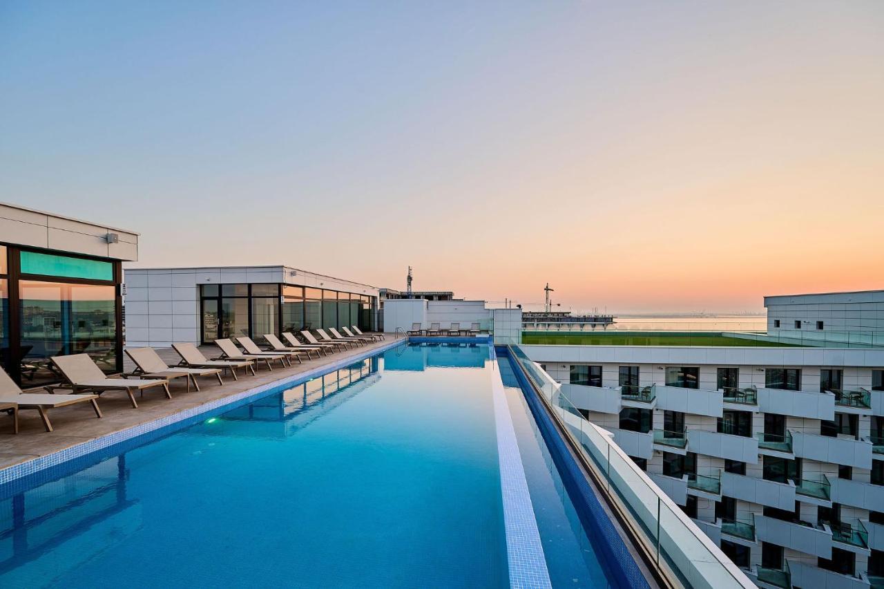 Studio Cornelia Seaview Spa&Pool In Infinity Beach Resort Mamaia Bagian luar foto